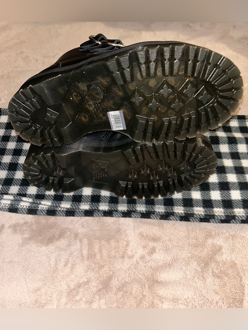 NWOB Dr. Martens Devon Platform Ankle Boots women’s size 7 - Picture 6 of 8